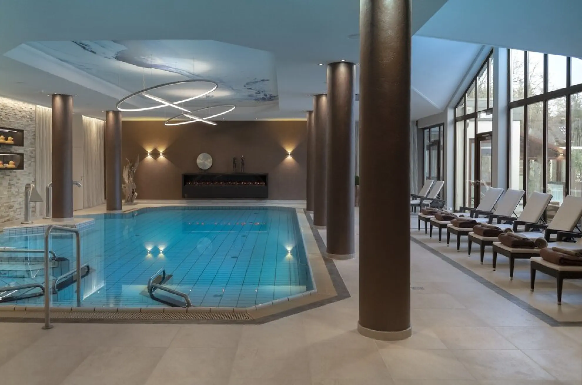 Innenpool Stromberg Spa 8