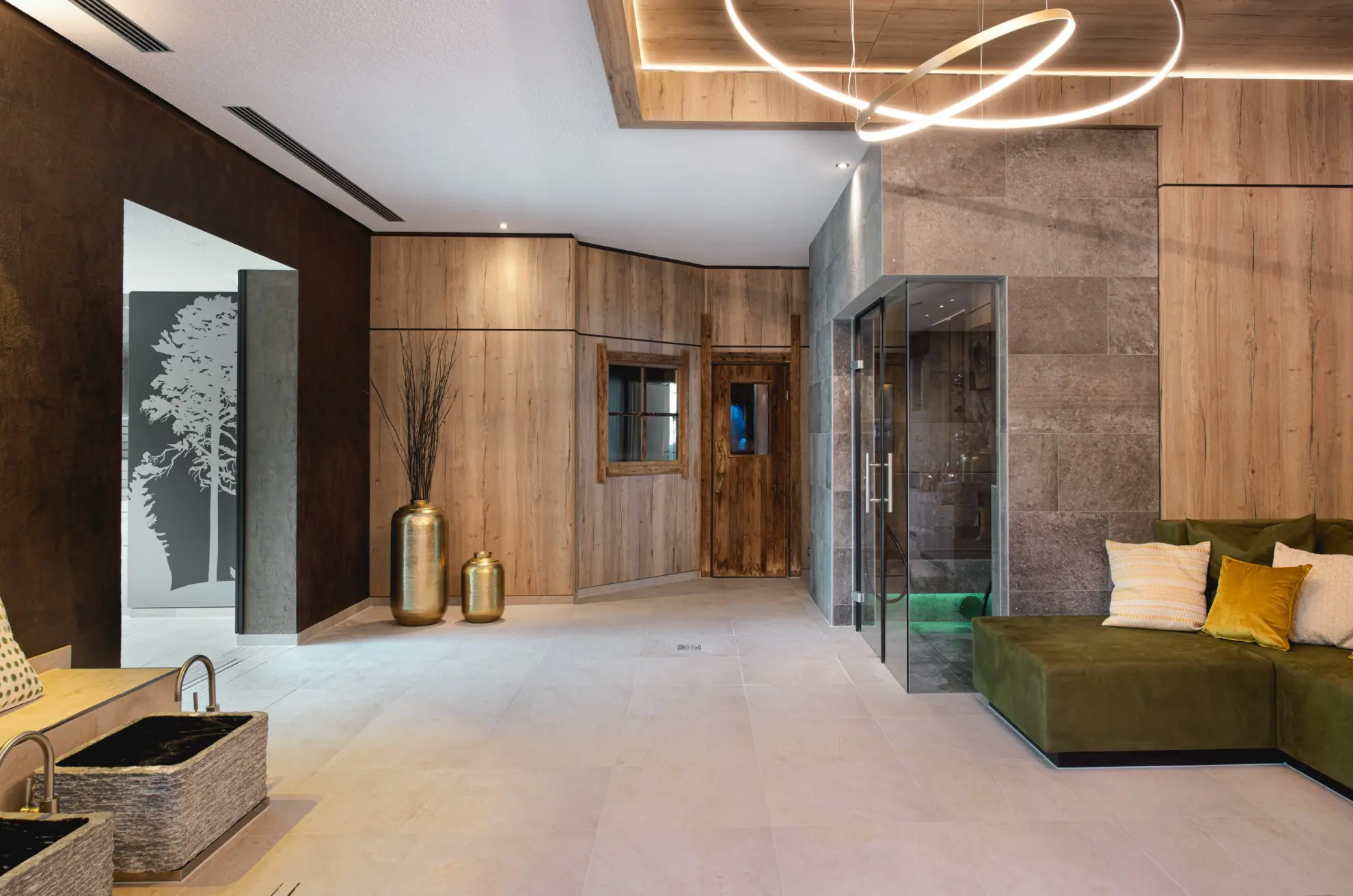 SOONWALD spa Sauna Holz und Stein Design Innenraum